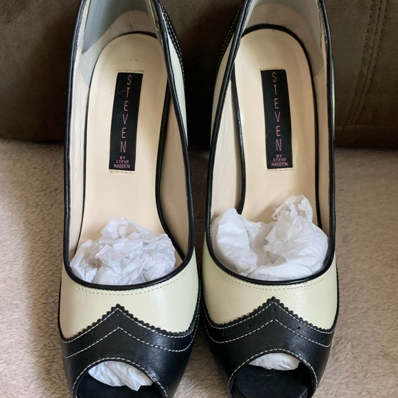 Steven by Steven Madden Heels   U.S. size 7 - Picture 6 of 8